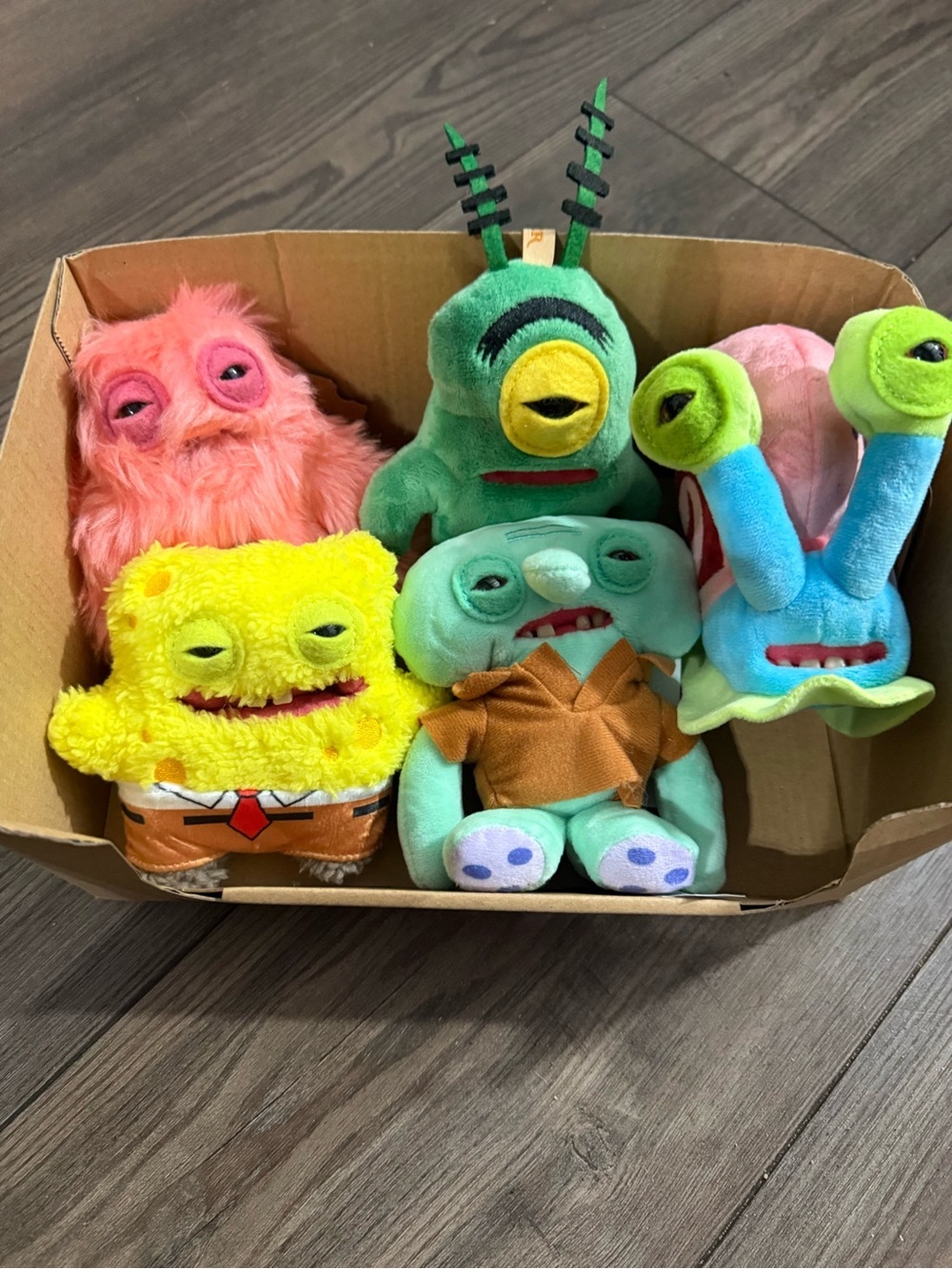 ZURU Fuggler SpongeBob Plush Bag Charms Complete Set of 5 with Tags and Box